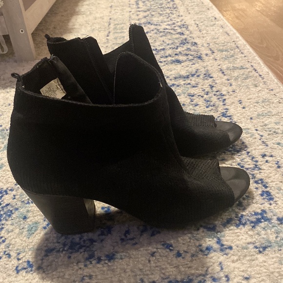 Old Navy Black Open-toe Booties Size 8 - Picture 3 of 6